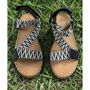 Frye & Co. Kole Asymmetrical Sandals Sz 7 M Black White Straps Espadrille Shoes